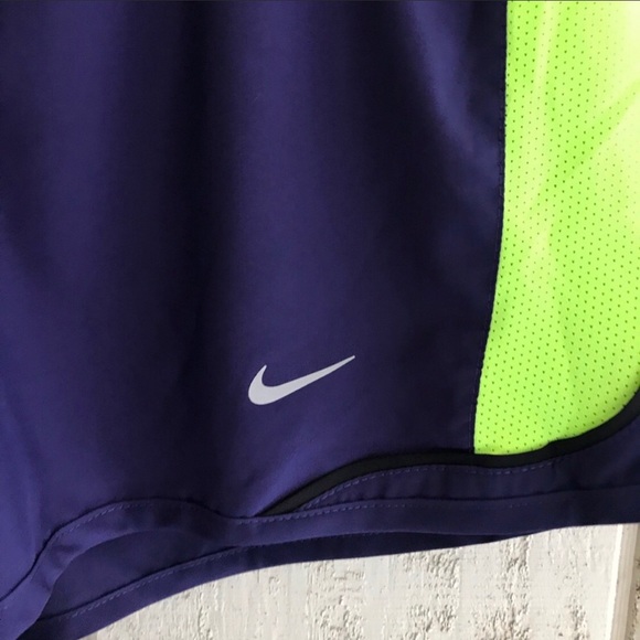 Nike Women Running Shorts. - Picture 3 of 8